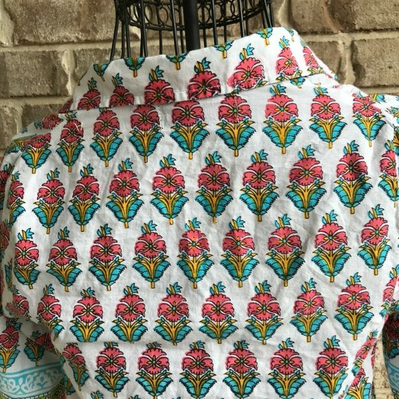 Liza Byrd Floral Top No size tag See my measurements EUC Pit to Pit 16… - Picture 9 of 12